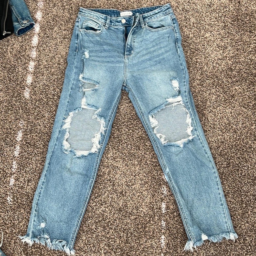 Ripped boyfriend jeans